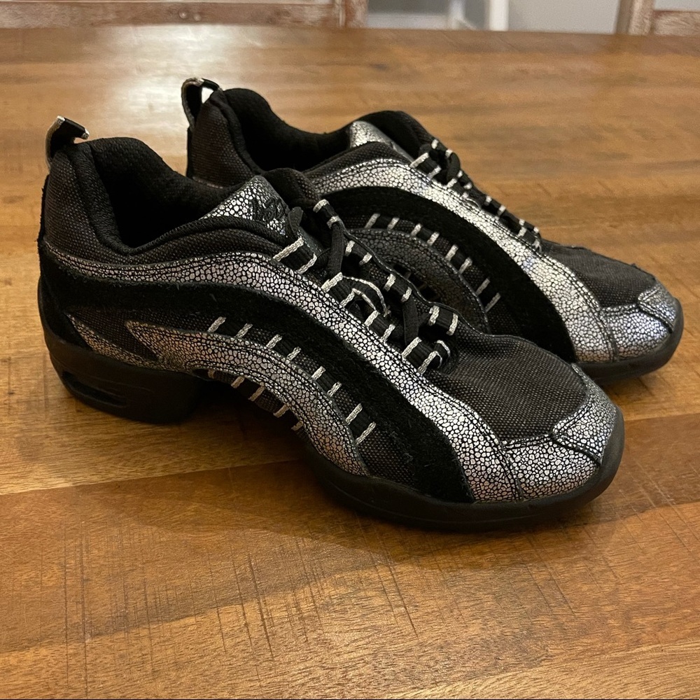 SANSHA SKAZZ electron dance tennis shoes like new!
